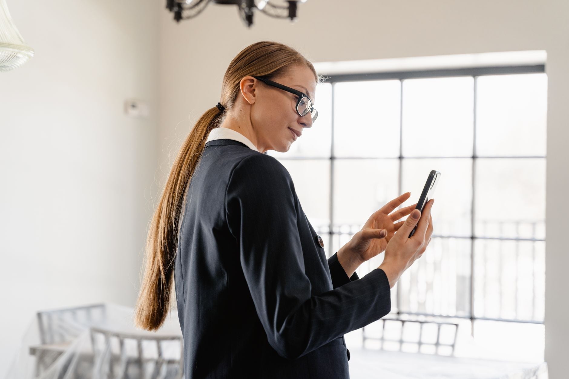 NFC Digital Business Card Guide for Perth Real Estate Agents - Smart Tap
