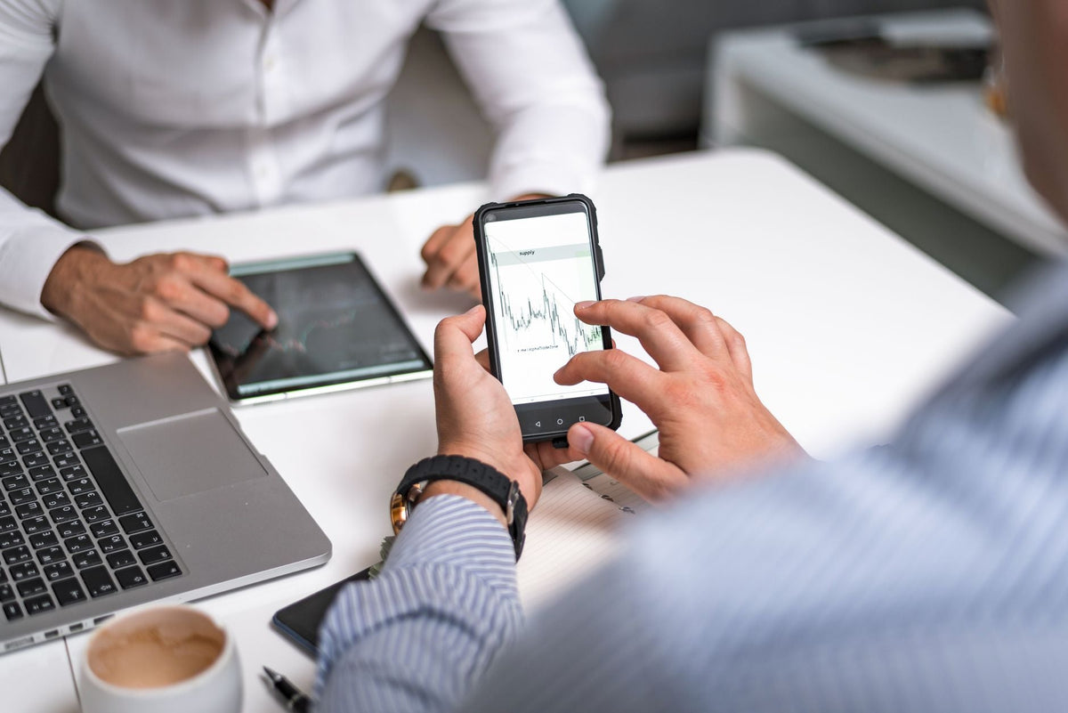 Digital Business Card QR Code: How to Create, Share & Track - Smart Tap