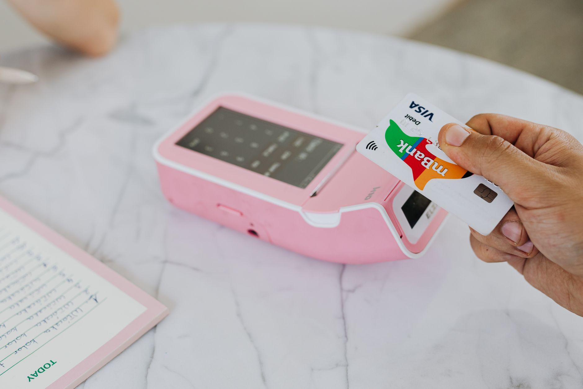 Digital Business Card Australia: Why Perth Consultants Are Ditching Paper