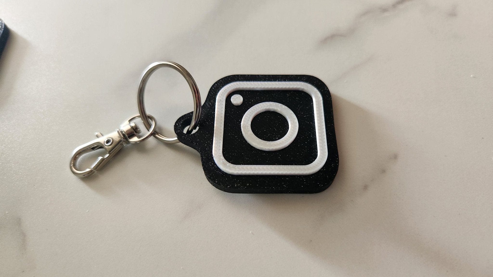 Social Tags (Seamless) - Smart Tap